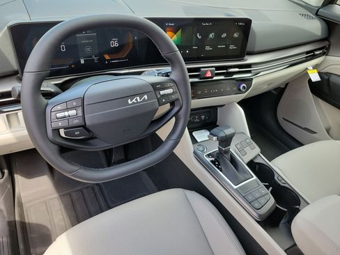 New 2026 Kia Sportage EX image 2