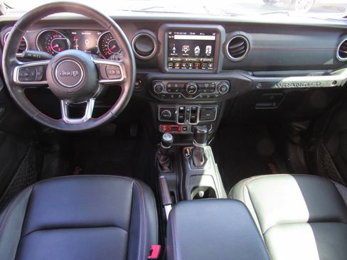 Used 2020 Jeep Wrangler Unlimited Rubicon w/ Quick Order Package 28Y Recon image 11