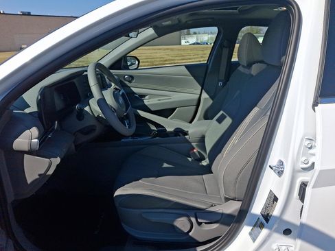 New 2026 Hyundai Elantra SEL Sport Premium w/ Cargo Package FWD image 9