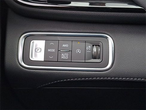 Used 2026 Buick Enclave Avenir w/ Super Cruise Package image 25