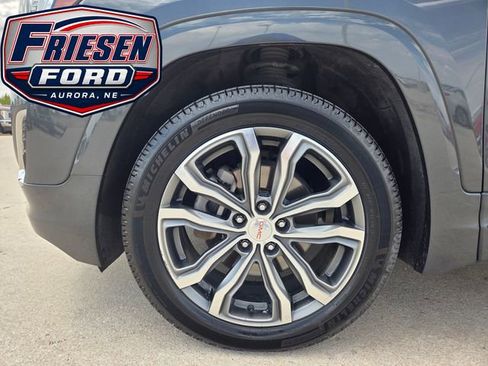 Used 2018 GMC Terrain Denali w/ Comfort Package AWD/4WD image 8