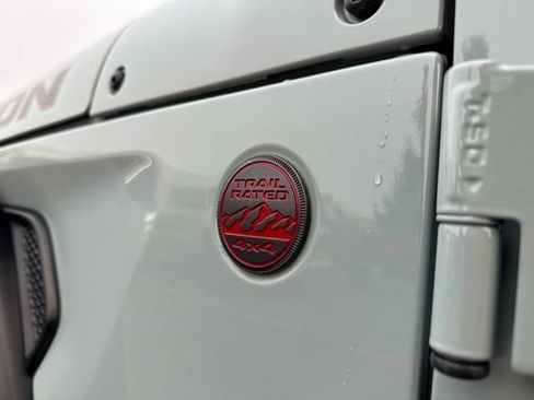 Used 2023 Jeep Wrangler Rubicon AWD/4WD image 18