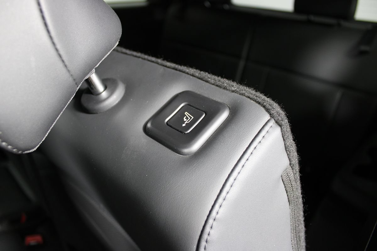 Used 2026 Hyundai Santa Fe SEL FWD image 24