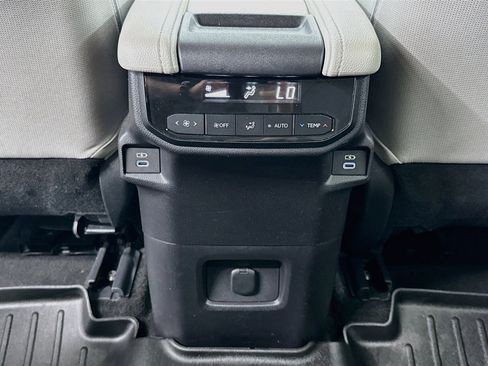 Used 2026 Toyota Grand Highlander AWD image 28