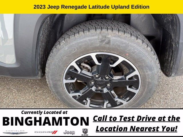 Used 2023 Jeep Renegade Latitude w/ Sun/Sound Group AWD/4WD image 26