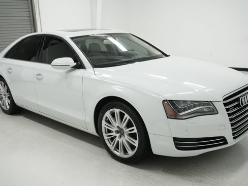 Used 2014 Audi A8 3.0T image 3