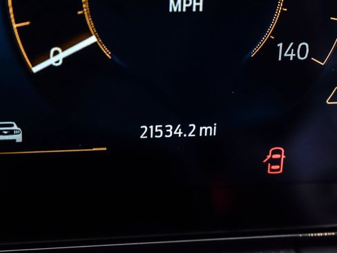 Used 2025 Ford Mustang Premium RWD image 22