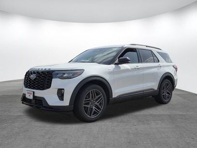 New 2026 Ford Explorer ST-Line w/ ST-Line Street Pack