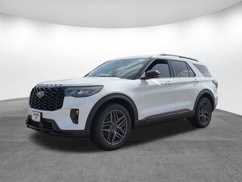 New 2026 Ford Explorer ST-Line w/ ST-Line Street Pack RWD image 4