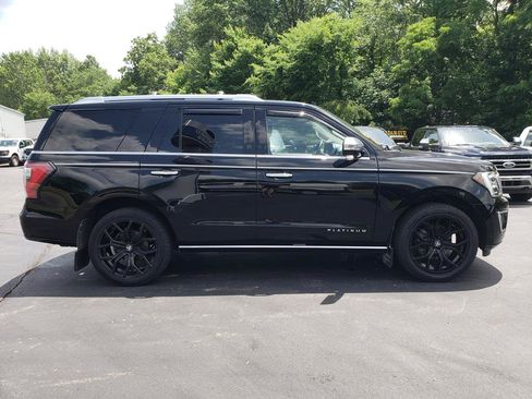 Used 2018 Ford Expedition Platinum AWD/4WD image 4