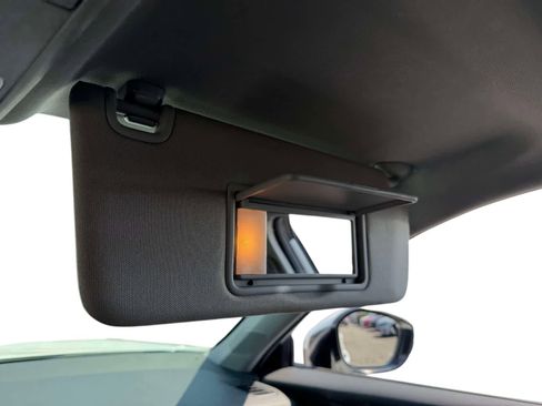 Used 2025 Acura Integra image 32