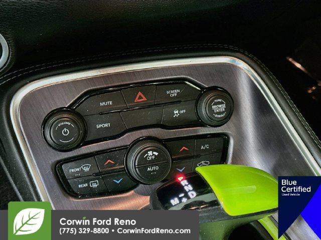 Used 2018 Dodge Challenger SXT RWD image 18
