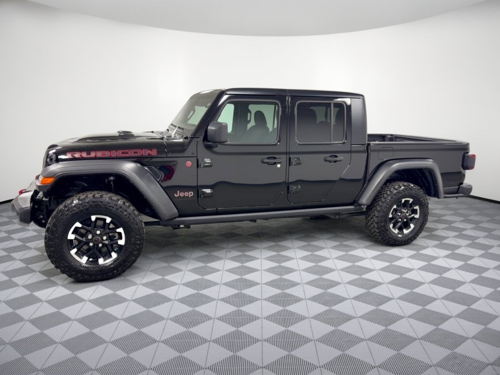 Used 2025 Jeep Gladiator Rubicon w/ Technology Group AWD/4WD image 2