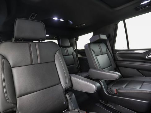 Used 2022 Chevrolet Tahoe RST w/ Sport Performance Package image 29