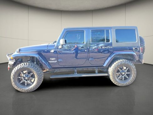 Used 2013 Jeep Wrangler Unlimited Sahara w/ Dual Top Group image 5