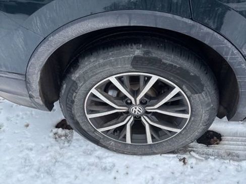 Used 2019 Volkswagen Tiguan SE image 10