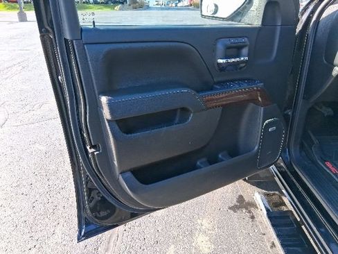 Used 2016 GMC Sierra 1500 SLT w/ SLT Premium Package AWD/4WD image 9