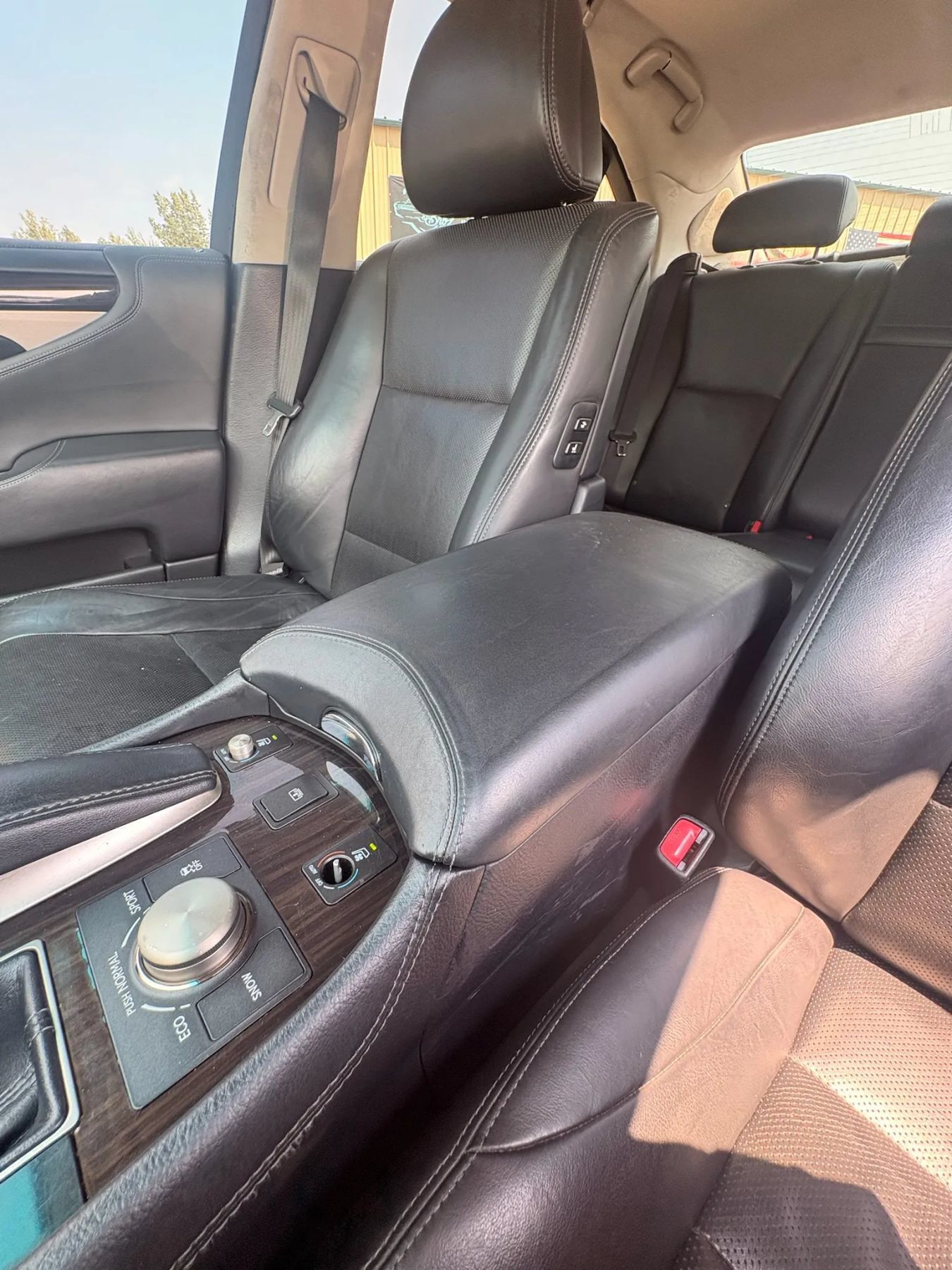 Used 2013 Lexus LS 460 AWD w/ Comfort Pkg image 25