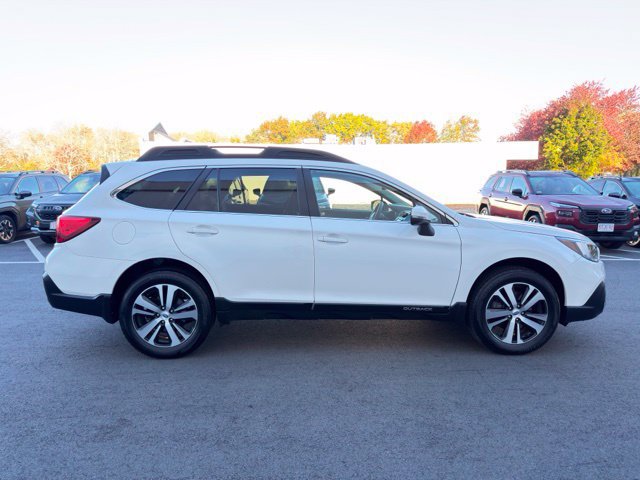Used 2019 Subaru Outback 2.5i Limited AWD/4WD image 5