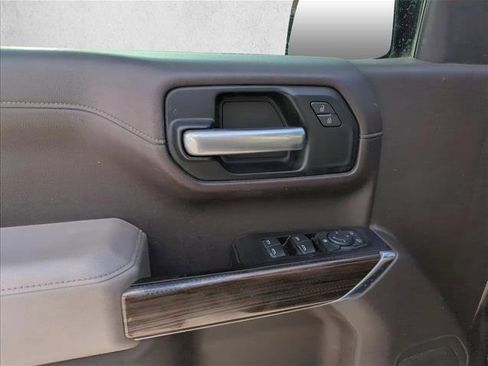 Used 2019 Chevrolet Silverado 1500 LT w/ Texas Edition RWD image 11