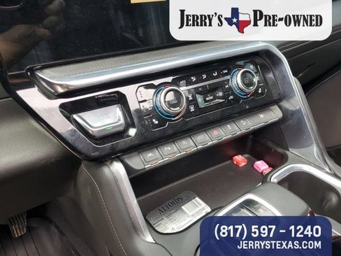 Used 2023 GMC Sierra 1500 Denali w/ Denali Reserve Package AWD/4WD image 16