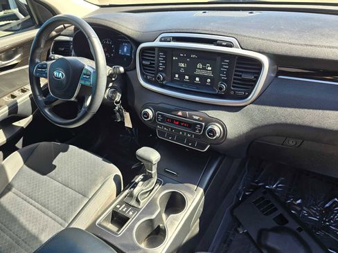 Used 2019 Kia Sorento AWD w/ Option Group 020 image 10