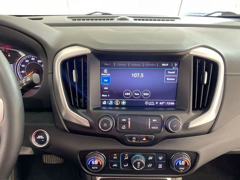 Used 2023 GMC Terrain SLT FWD image 40