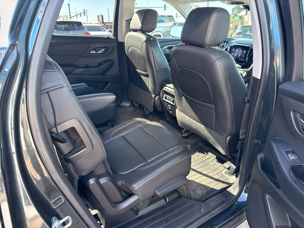 Used 2020 Chevrolet Traverse LT FWD image 36