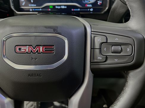 Used 2025 GMC Sierra 1500 SLT AWD/4WD image 19