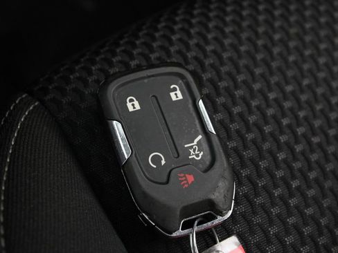 Used 2023 GMC Terrain SLE w/ Driver Convenience Package image 31