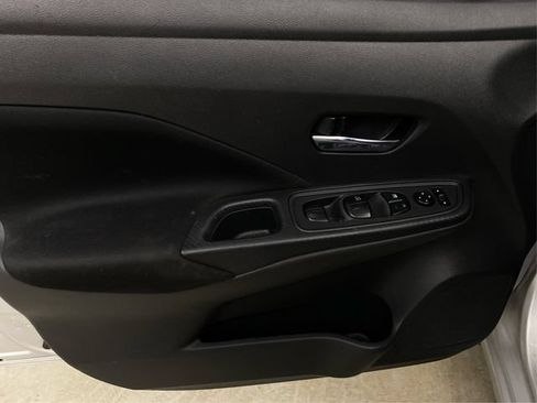 Used 2021 Nissan Versa SV FWD image 23