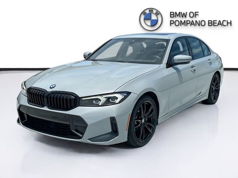 Used 2023 BMW 330i Sedan w/ M Sport Package RWD image 3