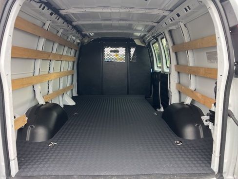 Used 2024 Chevrolet Express 2500 w/ Driver Convenience Package image 18