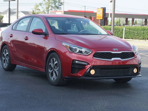 Used 2021 Kia Forte LXS FWD image 3