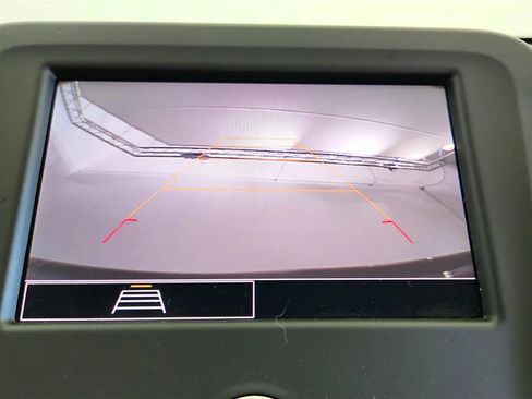 Used 2024 Chevrolet Equinox LT FWD image 29