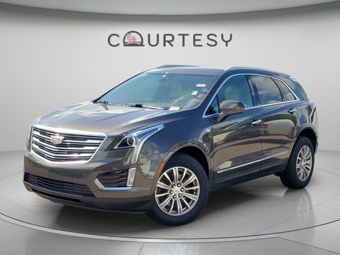 Used 2019 Cadillac XT5 Luxury FWD image 1