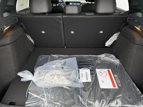 New 2026 Nissan Kicks SR w/ SR Premium Package image 18