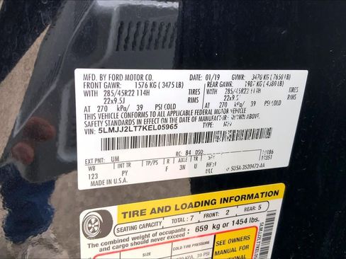 Used 2019 Lincoln Navigator Reserve AWD/4WD image 30