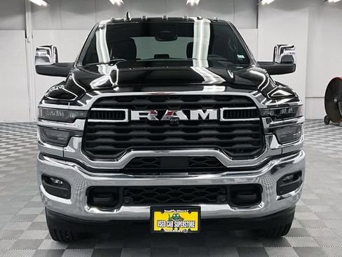 Used 2025 RAM 3500 Big Horn AWD/4WD image 4