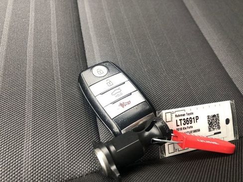 Used 2018 Kia Forte S w/ S Technology Plus Package image 30