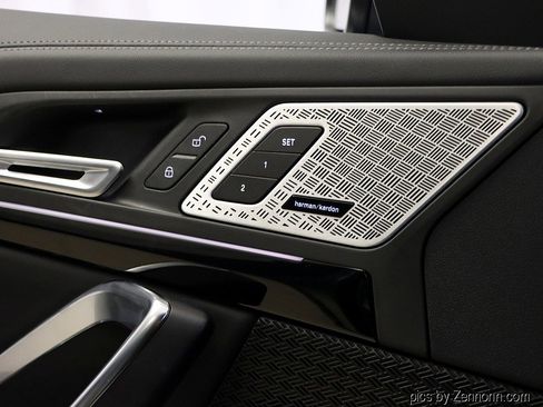 Used 2025 BMW X1 xDrive28i w/ Technology Package image 24