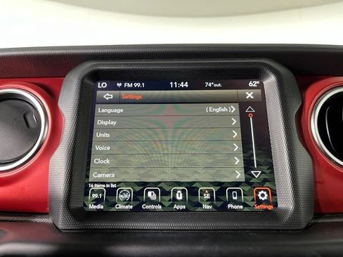 Used 2022 Jeep Wrangler Unlimited Rubicon AWD/4WD image 31