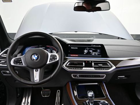 Certified 2023 BMW X5 M50i w/ Executive Package image 33