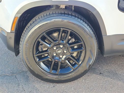 Used 2024 Land Rover Defender 110 S image 26