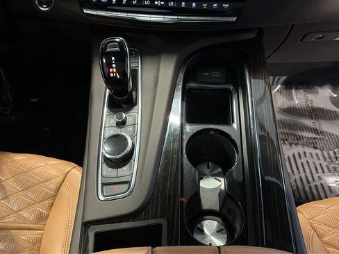 Used 2021 Cadillac Escalade ESV Sport w/ Driver Assist Tech Package AWD/4WD image 30