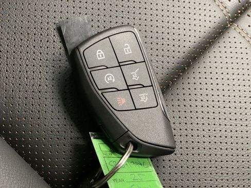 Used 2025 Chevrolet Tahoe High Country image 27