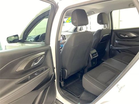 Used 2023 GMC Terrain SLE w/ Driver Convenience Package image 29