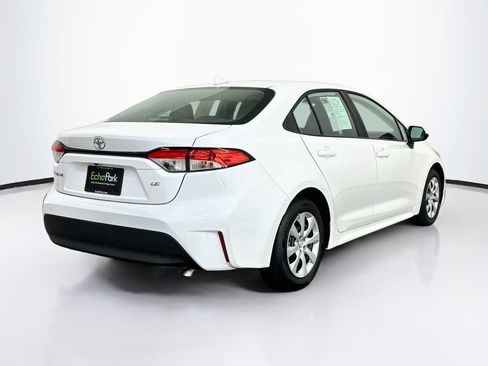 Used 2025 Toyota Corolla LE FWD image 9