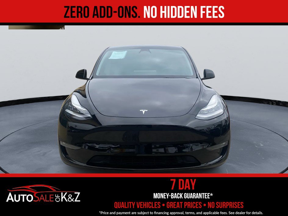 Used 2022 Tesla Model Y Long Range AWD/4WD image 2