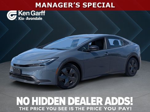 Used 2025 Toyota Prius LE FWD image 1
